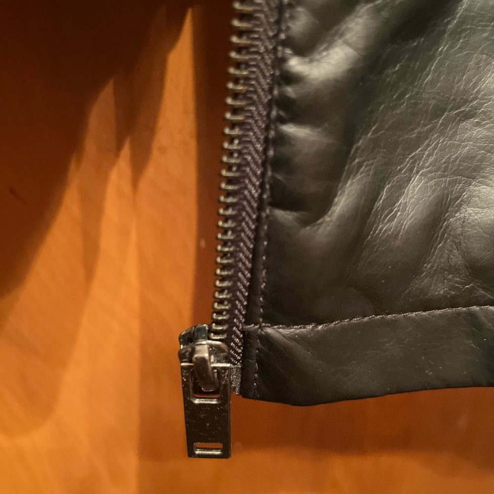 Avenue faux leather black vest. Size 26/28 Plus - Picture 4 of 7